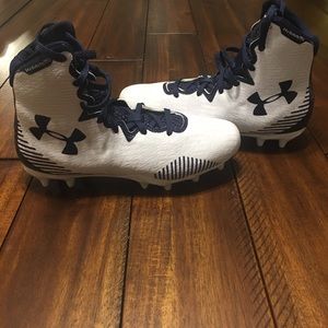 Under ARMOUR football cleats